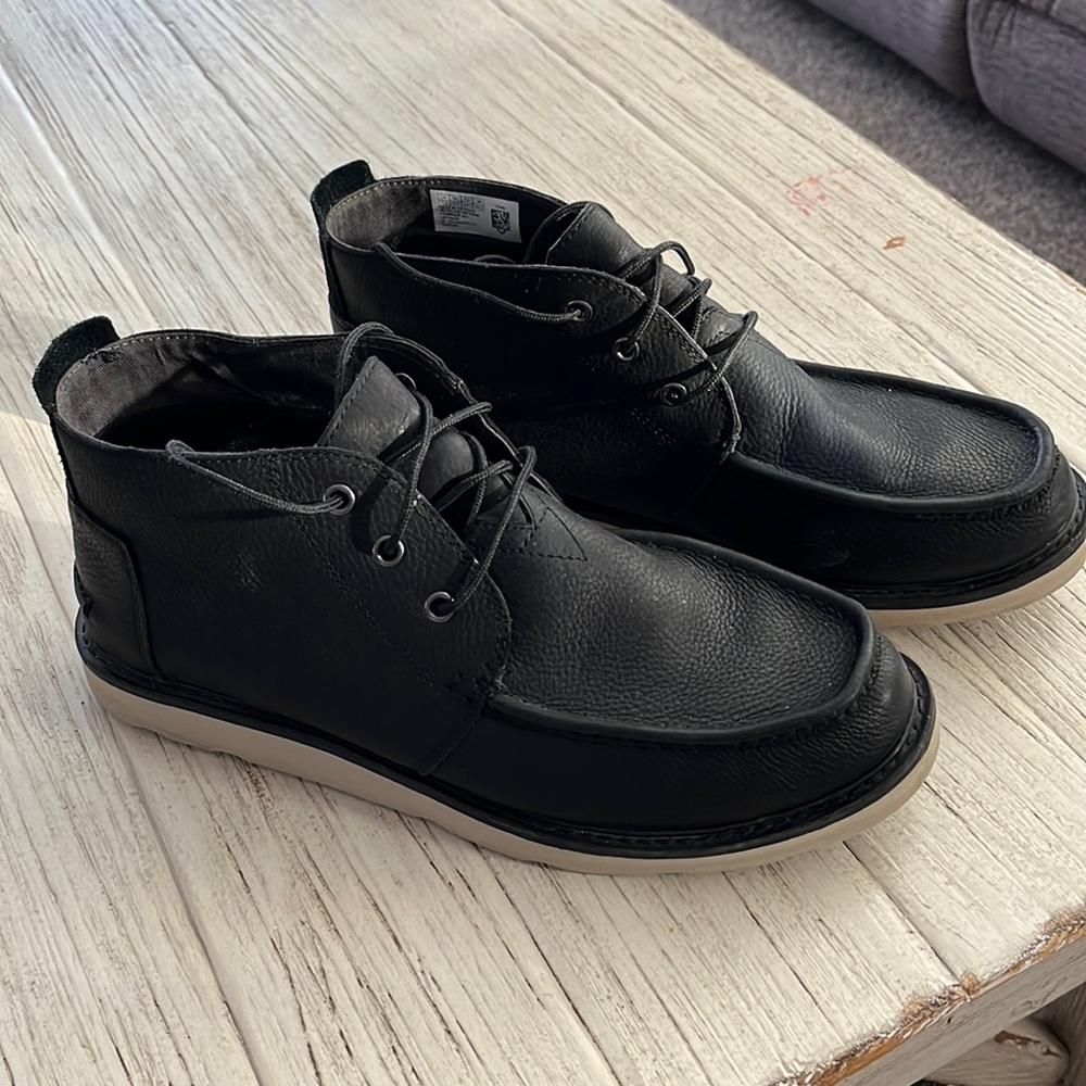 Tom’s chukka boots waterproof size 11.5 mens